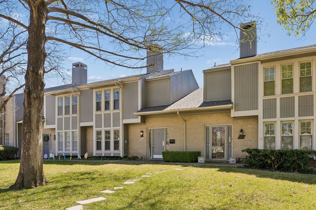 7616 Woodthrush Drive 8, Dallas