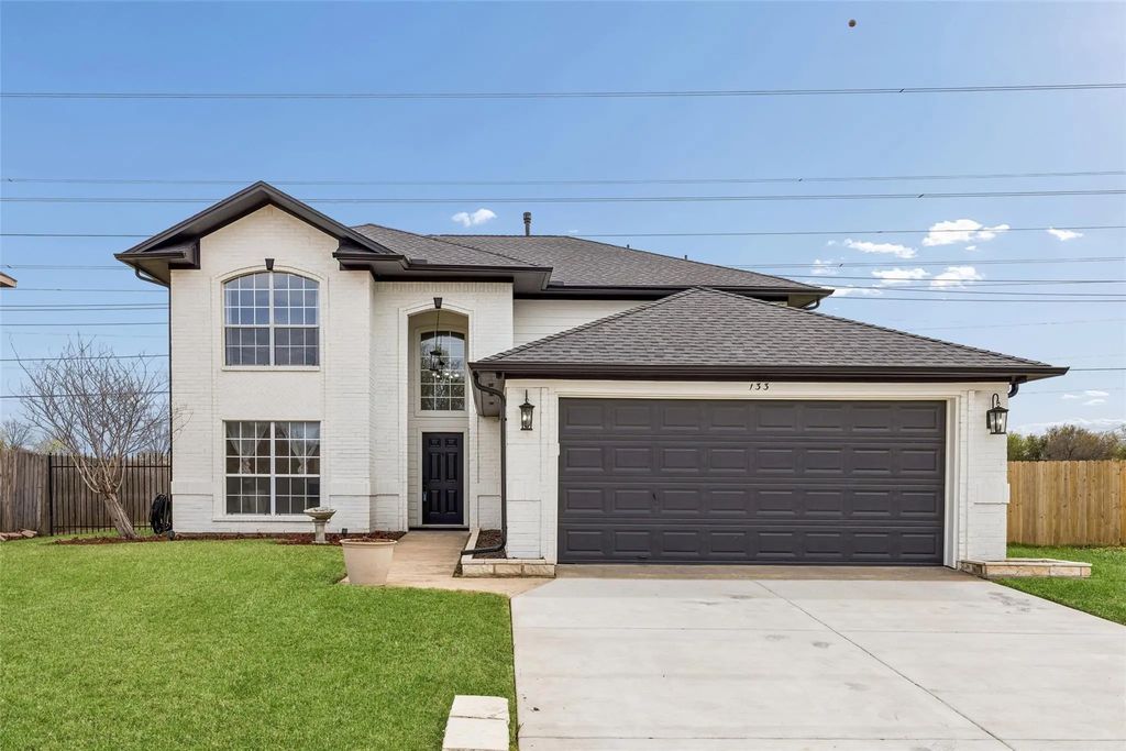 133 Hanover Street, Grand Prairie