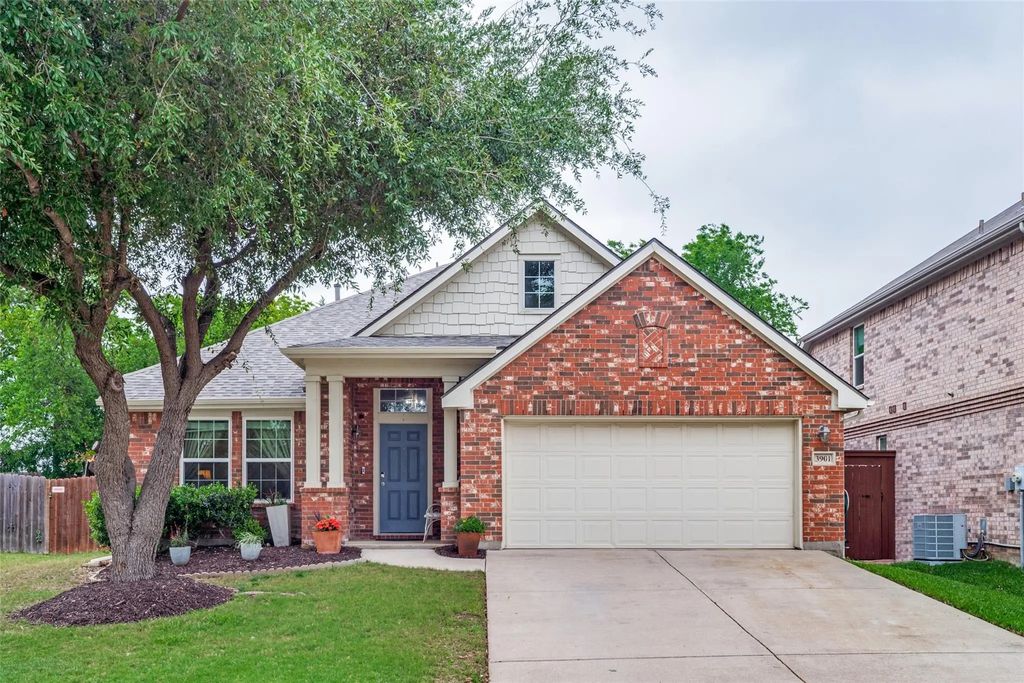 3901 Denridge Lane, Fort Worth