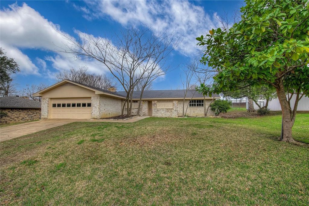 1218 Northwood Drive, Commerce