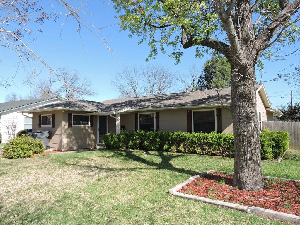 12238 Oberlin Drive, Dallas