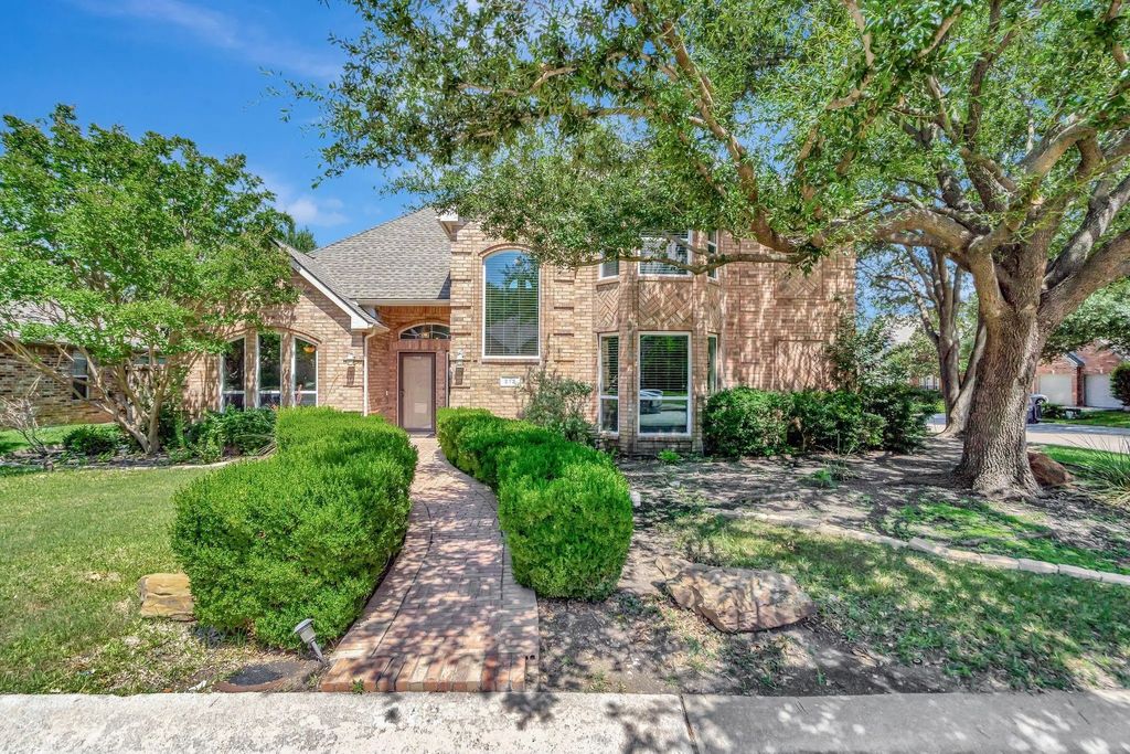 213 Ledgenest Drive, McKinney