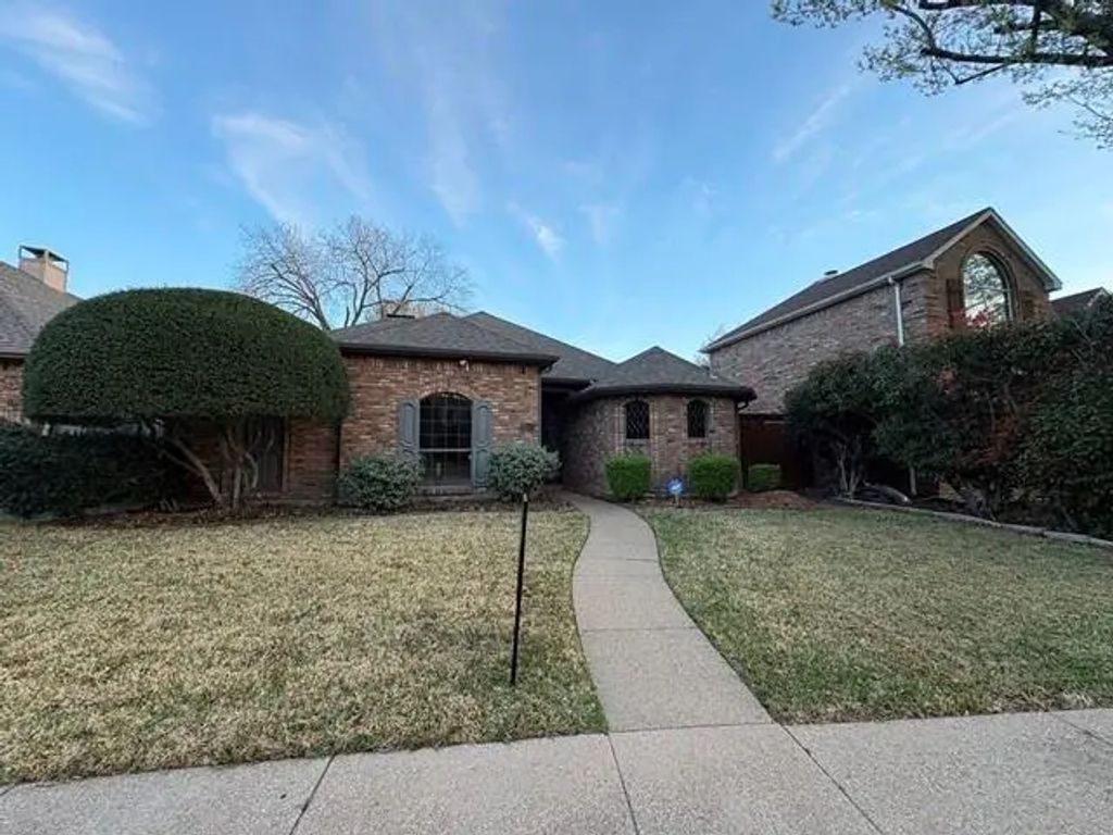 2622 Big Oaks Drive, Garland