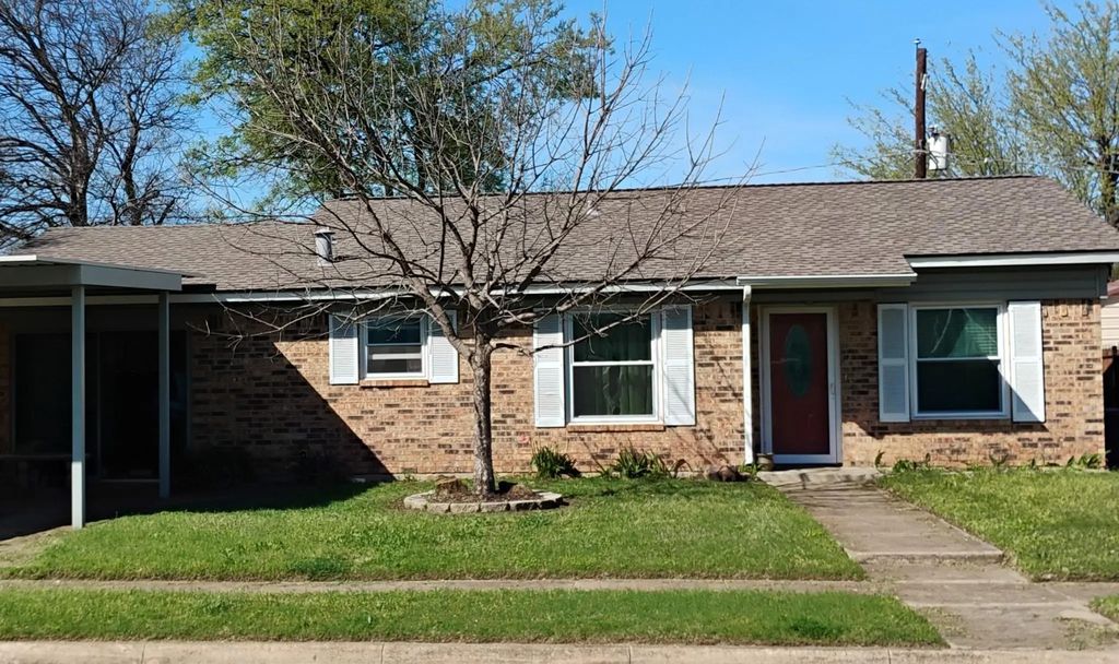 6307 S Solona Circle S, Haltom City