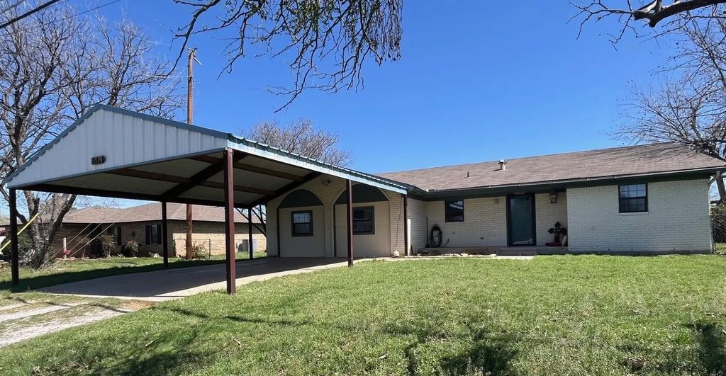 2204 Indian Creek Road, Brownwood