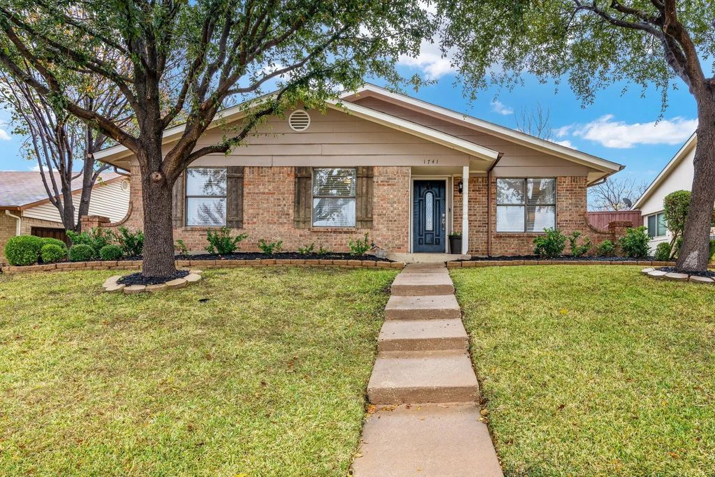1741 Delaford Drive, Carrollton