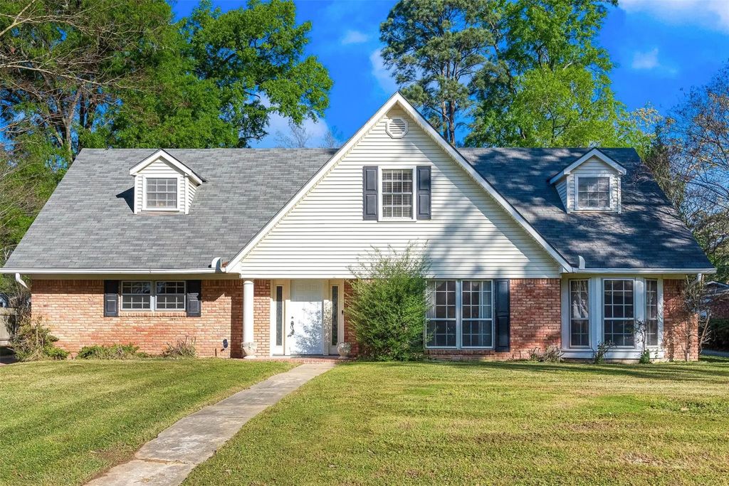 513 Dunmoreland Drive, Shreveport
