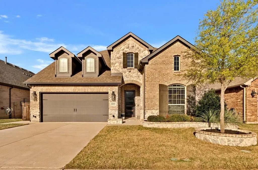 4212 Mistflower Way, Northlake