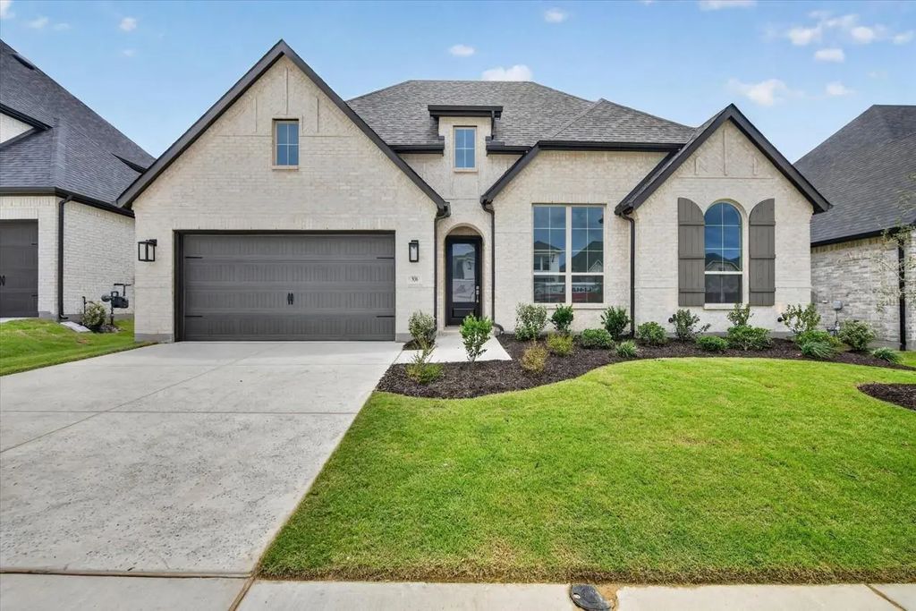 936 Mumms Field Drive, Fort Worth