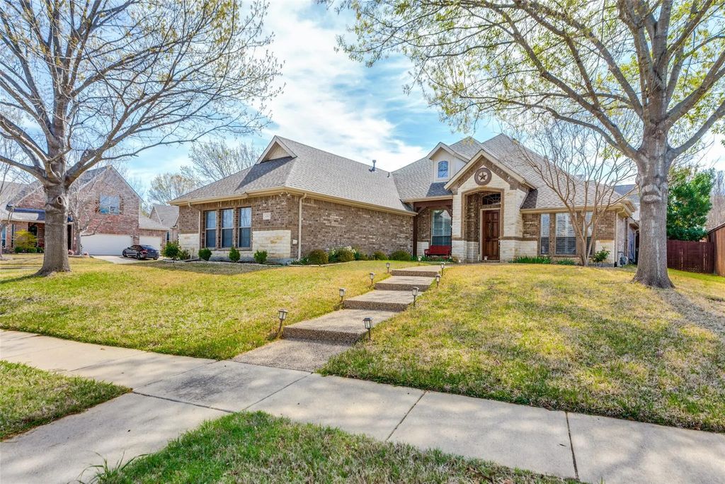 4312 Old Grove Drive, Mansfield