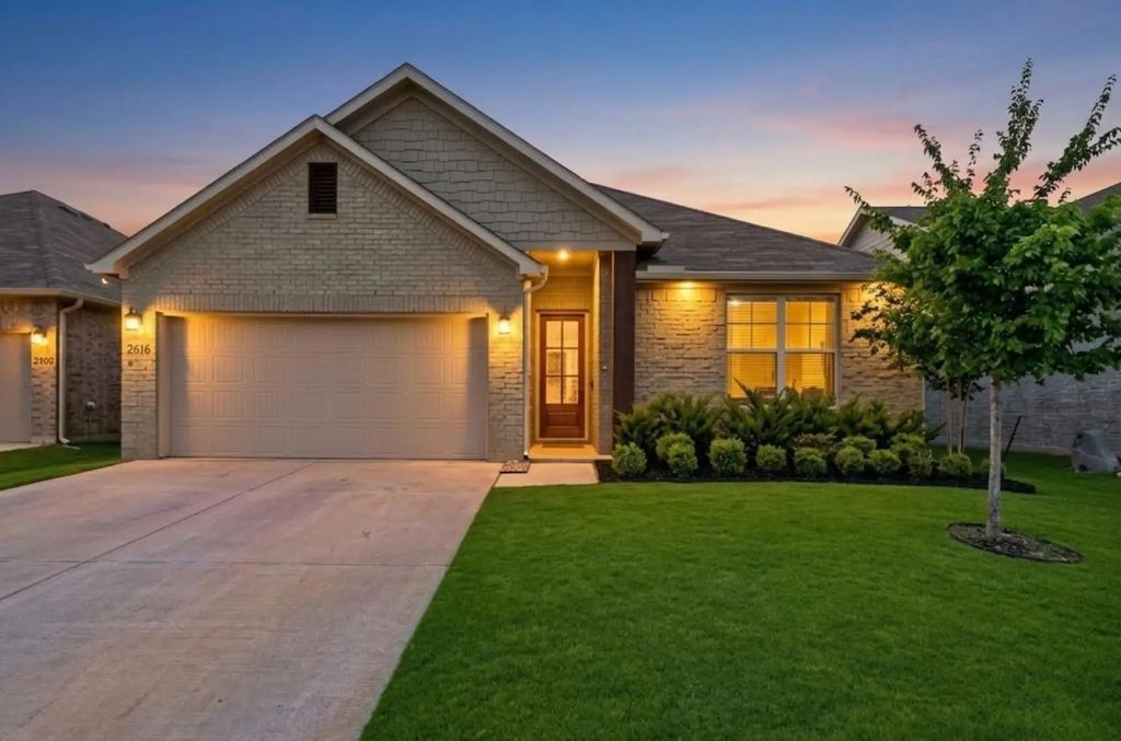 2616 Donella Drive, Denton