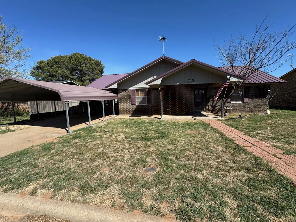710 Charles Street, Seymour