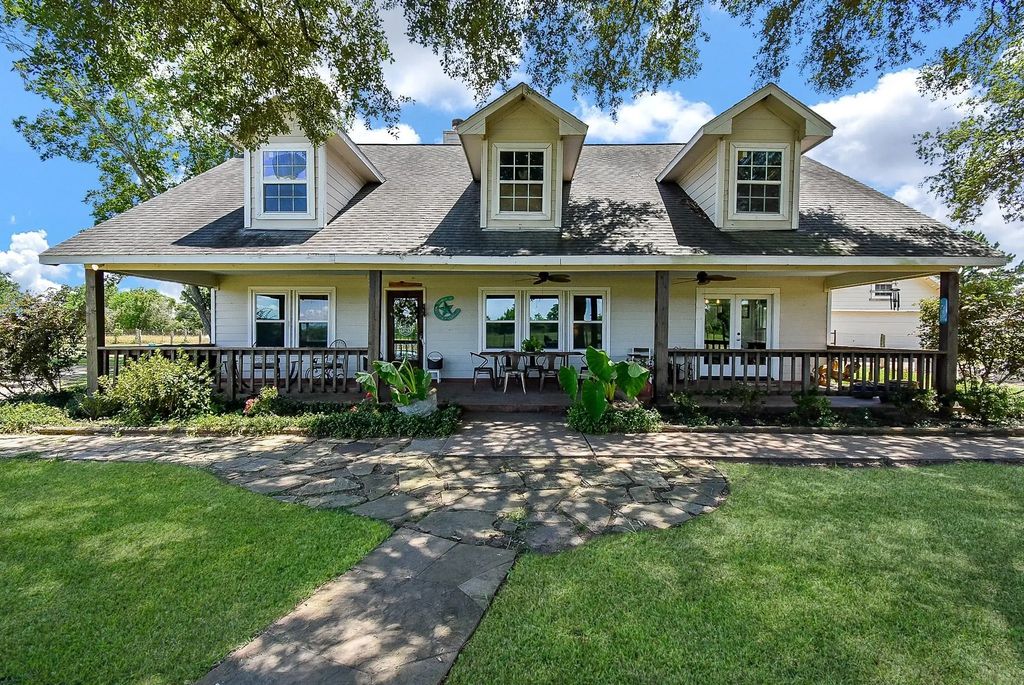 29400 Waller Gladish Road, Waller