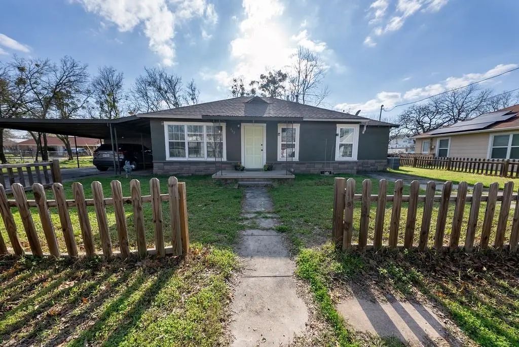 662 N Barton Street, Stephenville