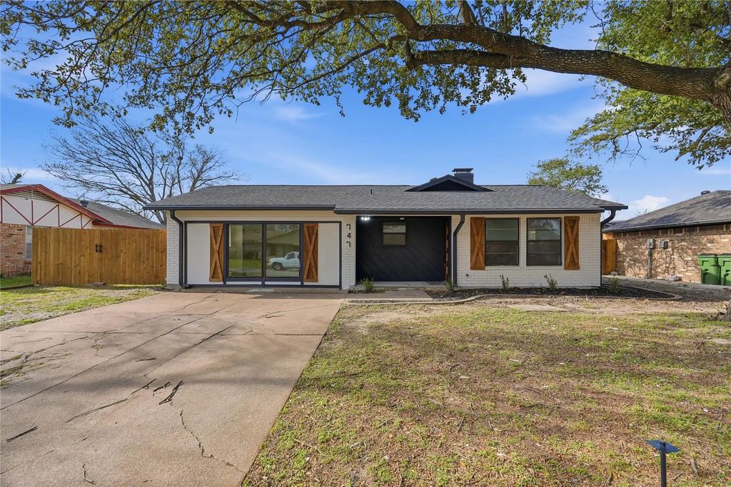 747 Quinette Drive, Seagoville