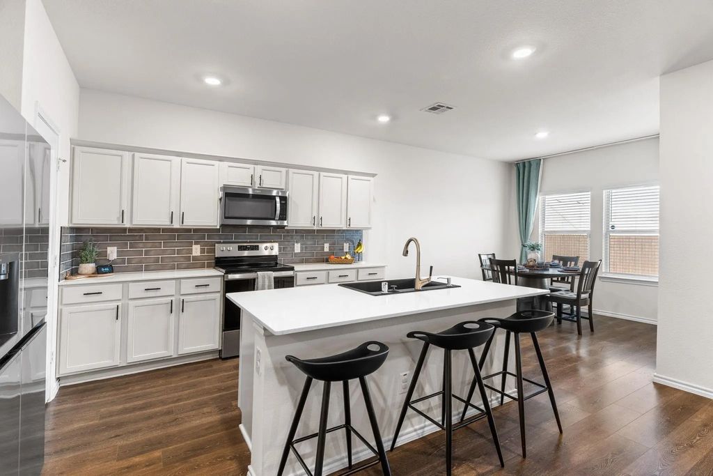 309 Sage Street, Anna