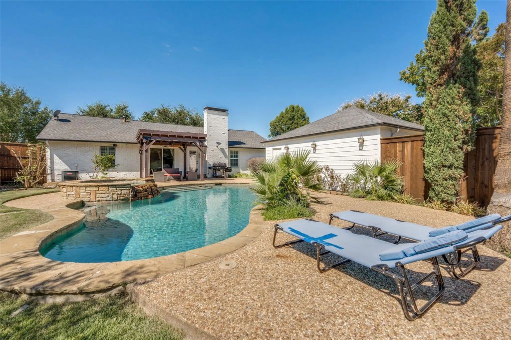 4554 Saint Landry Drive, Dallas