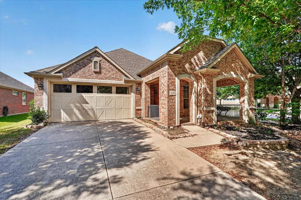 528 Birch Valley Court, Frisco