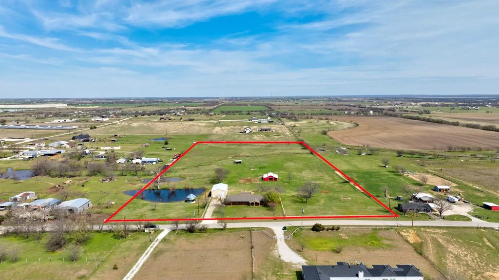 3884 E Lois Road, Sanger
