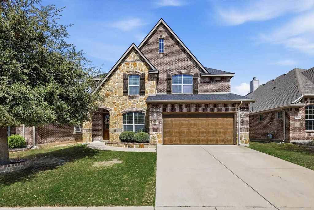 1029 Albany Drive, Fort Worth