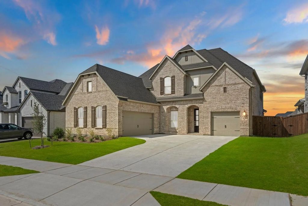 933 Mumms Field Drive, Fort Worth