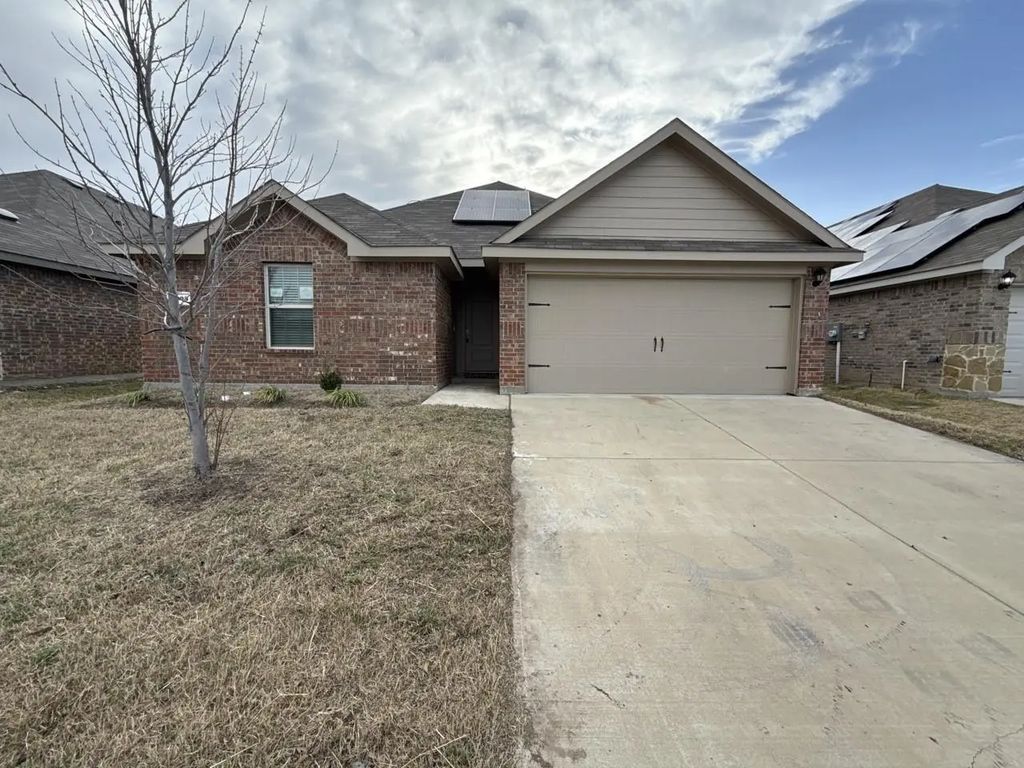 3303 Knoll Drive, Ennis