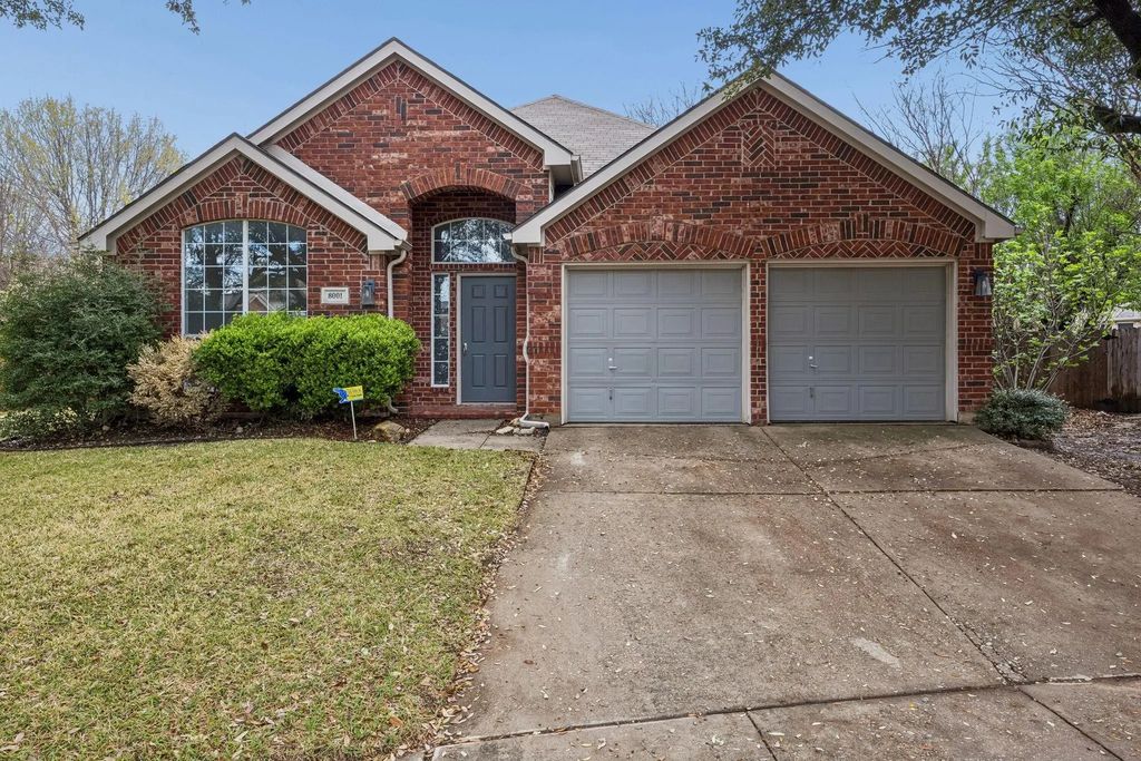 8001 Peony Court, Fort Worth