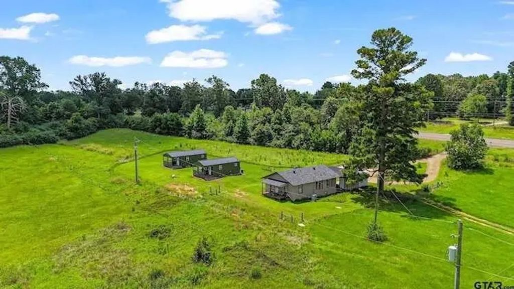 10864 W Sh 64, Overton