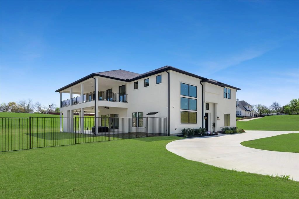 7281 Waters Edge Drive, The Colony