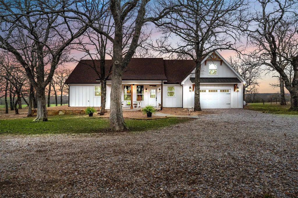 954 Fm 1749, Forestburg