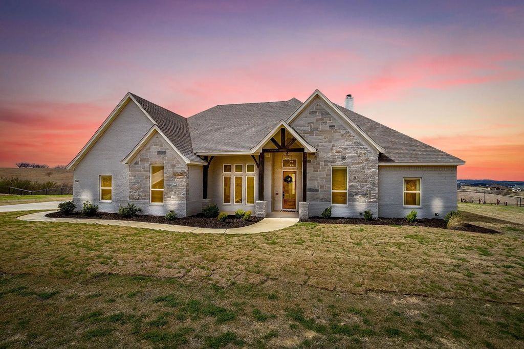 145 Overlook Drive, Aledo