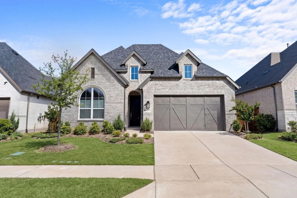 2310 Moonstruck Place, Celina
