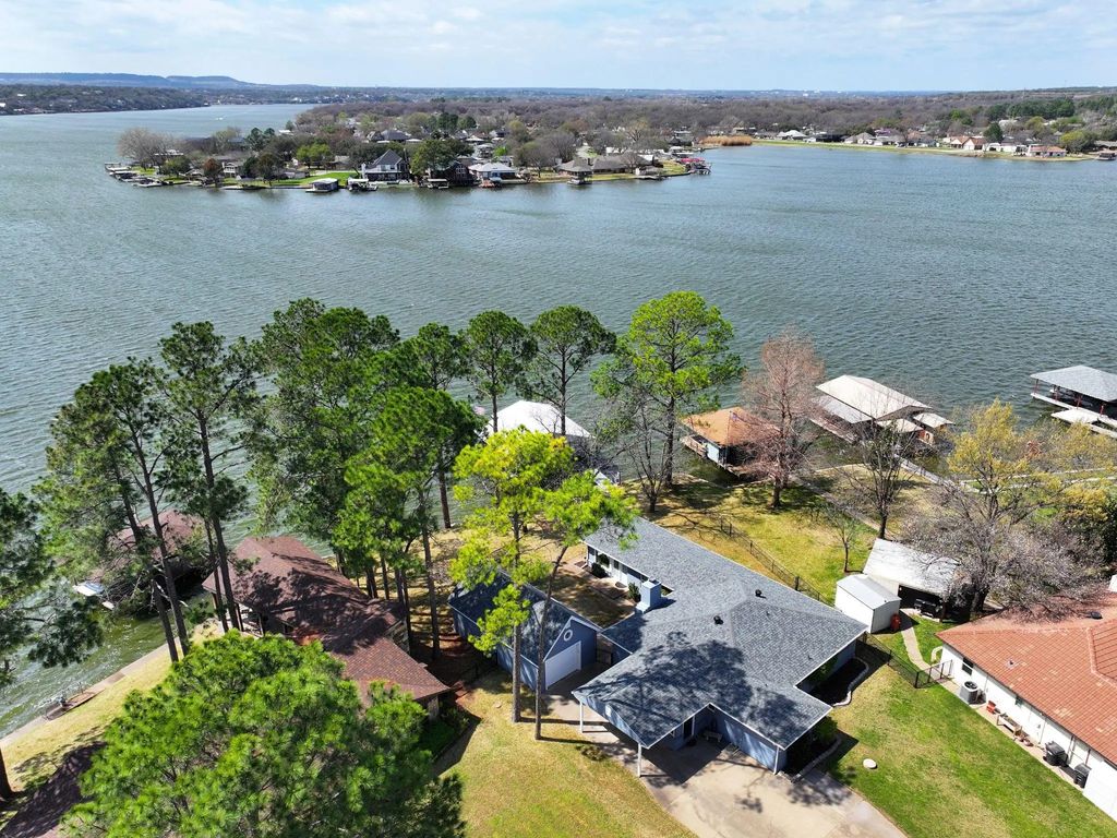 4207 Bar Harbor Court, Granbury