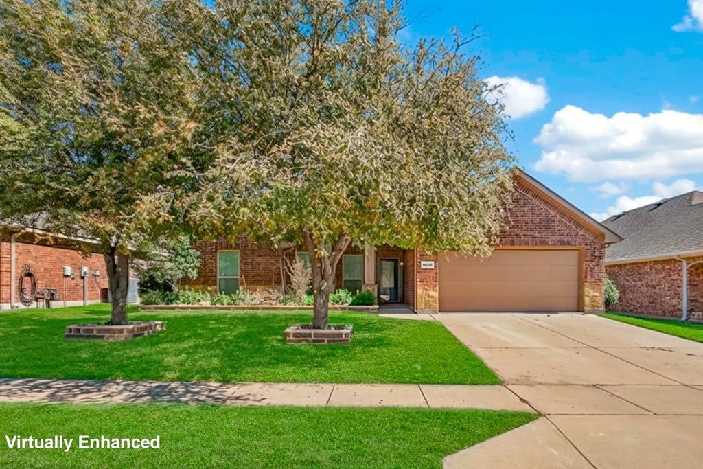 15812 Carlton Oaks Drive, Fort Worth