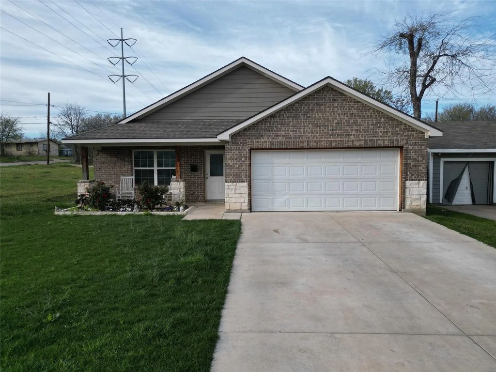 5532 Blackmore Avenue, Fort Worth