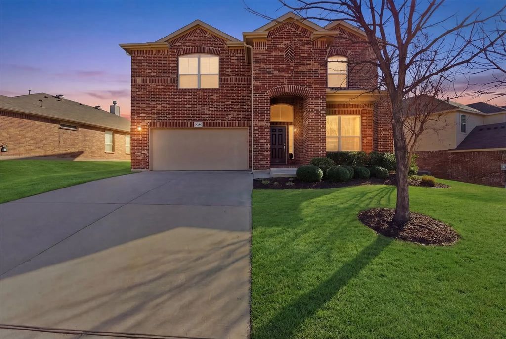 2745 Albatross Lane, Fort Worth