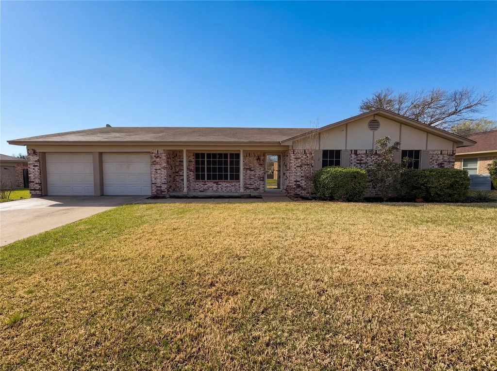 6286 Shirley Drive, North Richland Hills