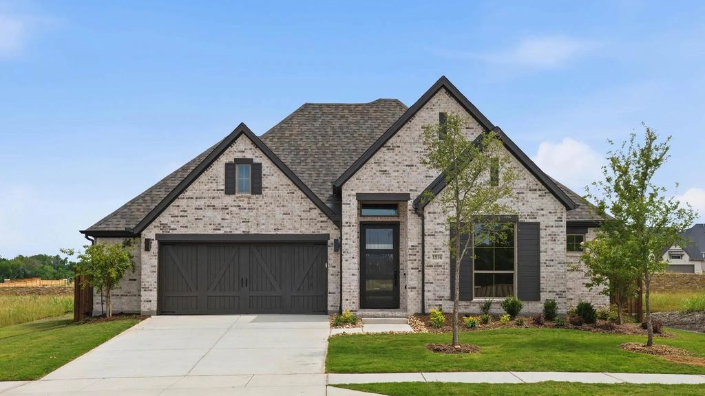 1816 Greenwich Lane, Celina