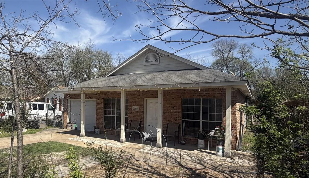 2420 Seevers Avenue, Dallas