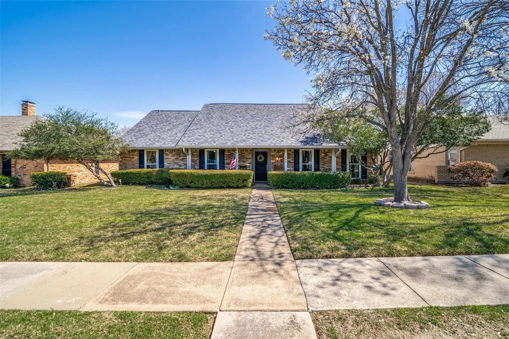 402 Fireside Drive, Richardson