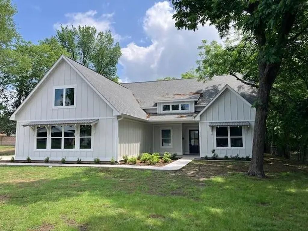 820 Mulberry Street, Sulphur Springs