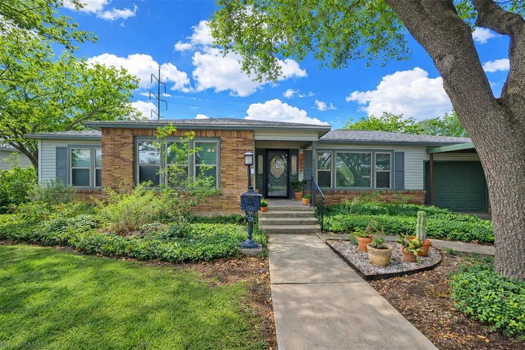 2036 Hermanson Drive, Waco