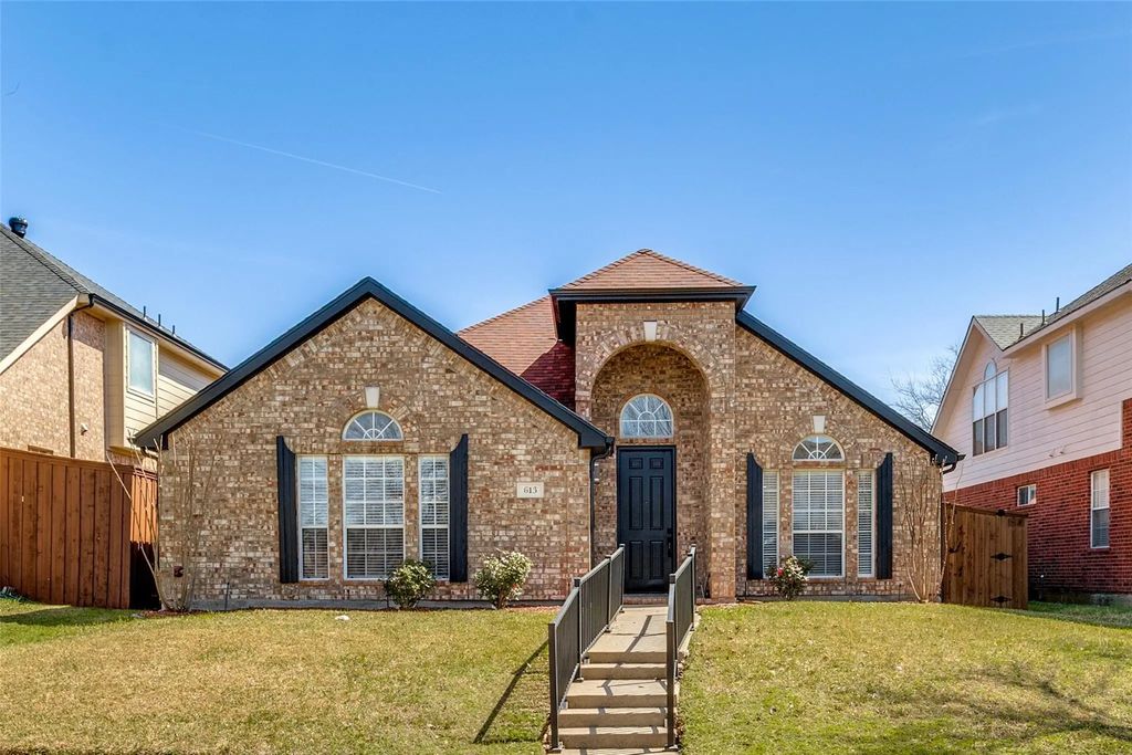613 Castleford Drive, Allen