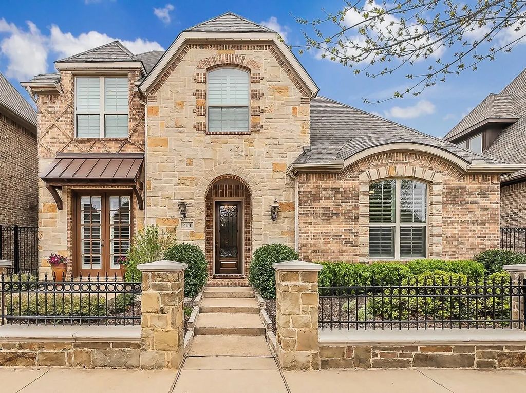414 Palladian Boulevard, Southlake