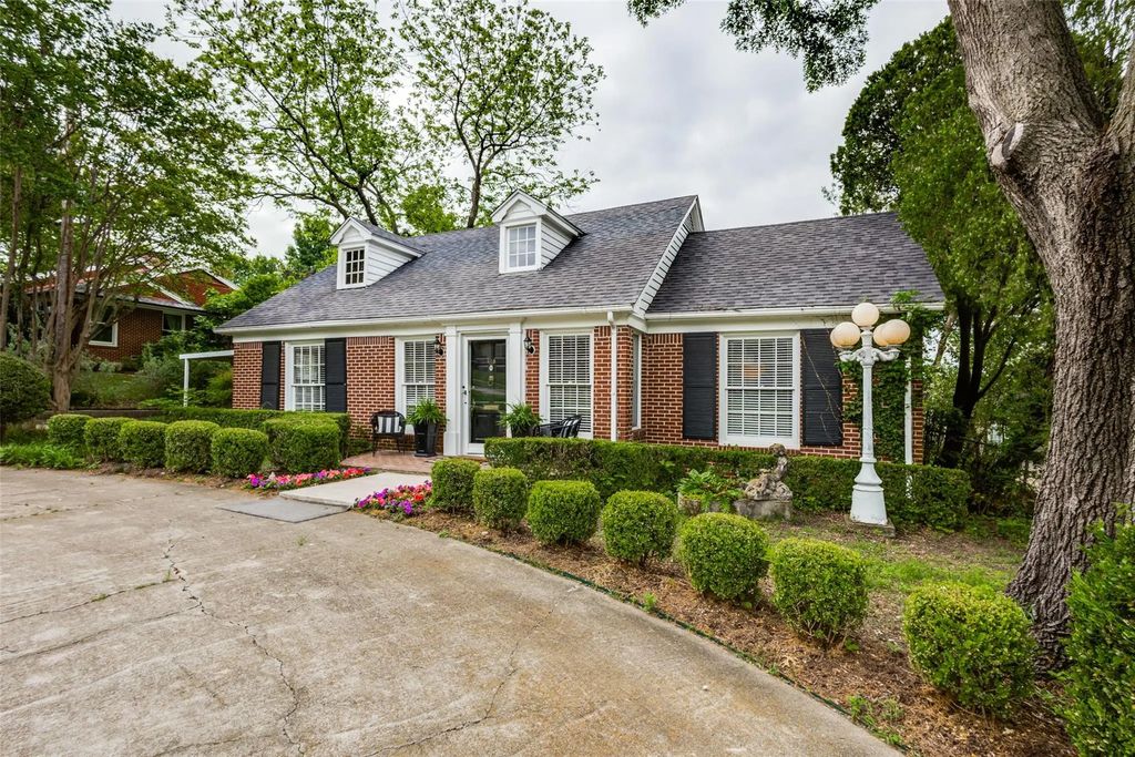 415 W Louisiana Street, McKinney