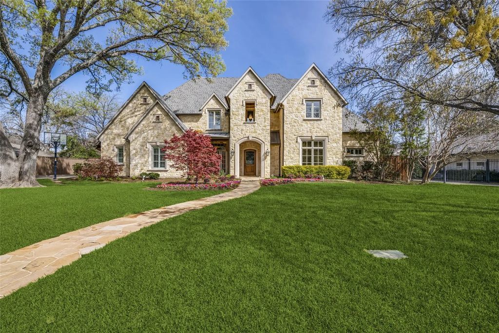 4529 Crooked Lane, Dallas