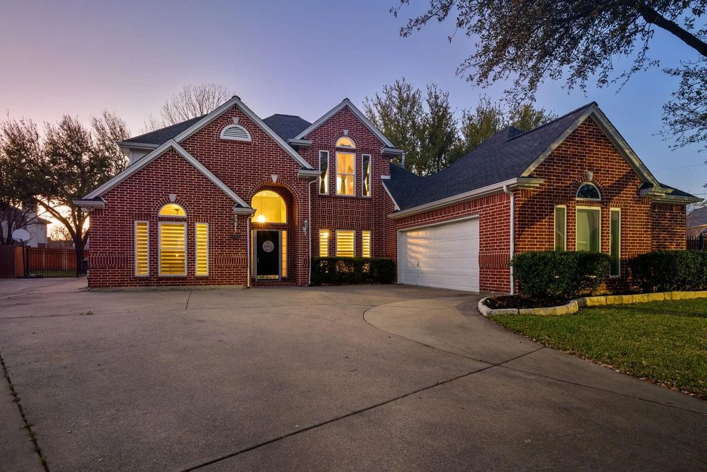 6402 Creekbend Court, Arlington