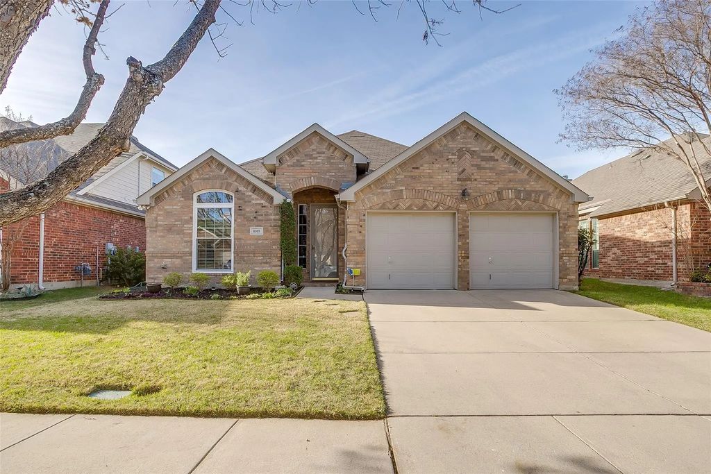 8105 Hosta Way, Fort Worth