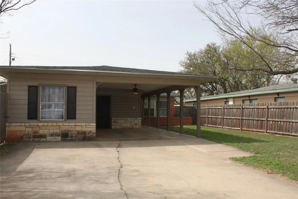 734 S Jefferson Drive, Abilene