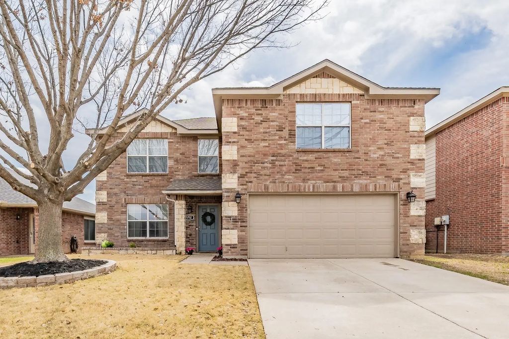 5752 Mountain Stream Trail, Fort Worth